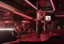 Alex Cameron lança videoclipe de “Far From Born Again”