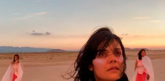 Bat for Lashes proporciona um ritual no deserto no videoclipe de “The Hunger”