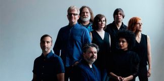 The New Pornographers lança a faixa “Falling Down The Stairs Of Your Smile” e anuncia o álbum ‘In The Morse Code Of Brake Lights’