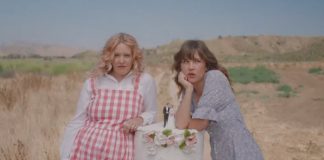 O duo indie rock Bleached lança videoclipe teatral de “Daydream”