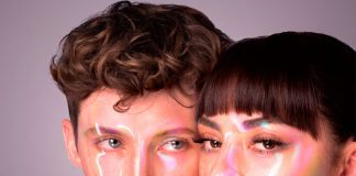 Charli XCX e Troye Sivan visualizam o futuro do pop em “2099”