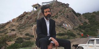 Devendra Banhart num passeio alucinógeno no videoclipe de “Taking a Page”