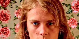 Marika Hackman e uma ode ao gozo feminino no videoclipe de “Hand Solo”