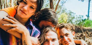 Big Thief mostra a cordial “Forgotten Eyes” do álbum ‘Two Hands’