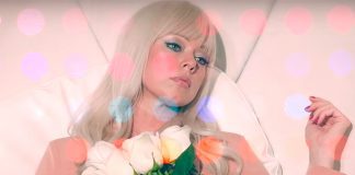Chromatics está à espera de uma ligação no melancólico clipe de “Move a Mountain”