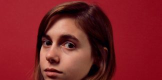 Julien Baker lança as faixas “Tokyo” e “Sucker Punch”