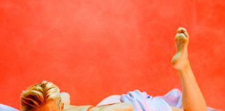 Robyn lança curta de apresentação no Alexandra Palace