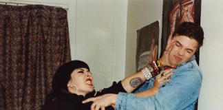 Sleigh Bells mostra cover poderoso de “Where Did You Sleep Last Night”