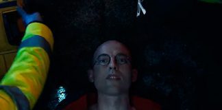 Bombay Bicycle Club é pisoteado, chutado e massacrado no clipe de “Everything Else Has Gone Wrong”