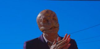 Iggy Pop lança videoclipe bizarro de “Sonali” dirigido por Mac DeMarco