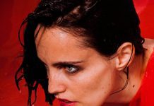 Anna Calvi anuncia ‘Hunted’, uma reinvenção do disco ‘Hunter’, com Charlotte Gainsbourg, Courtney Barnett e mais