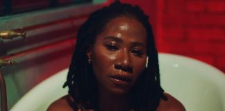 Asa retrata uma relação abusiva no videoclipe de “Murder In the USA”