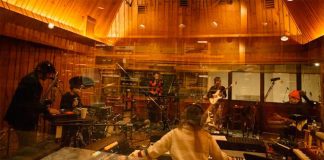 Dirty Projectors lança álbum ao vivo, ‘Sing the Melody’, com sucesso de Rihanna, Kanye West e Paul McCartney