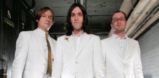 Após nove anos de hiato, Bright Eyes sugere retorno ao mundo da música
