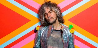 Deap Lips, o encontro de Deap Vally com The Flaming Lips, lança a faixa “Home Thru Hell”