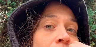 Fiona Apple revela que novo disco está pronto