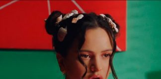 ROSALÍA canta para um amor encarcerado no videoclipe de “Juro Que”