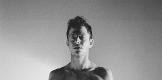 Perfume Genius anuncia o álbum ‘Set My Heart on Fire Immediately’ e lança o single “Describe”