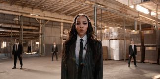 Tinashe apresenta o videoclipe oficial de “Save Room For Us”