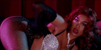 Amber Mark explora o glamour vintage de Hollywood e burlesco no videoclipe de “Generous”