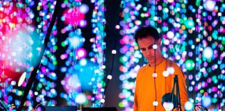 Four Tet lança a faixa “4T Recordings” do álbum ‘Sixteen Oceans’