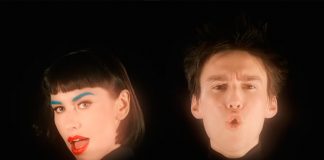 Jacob Collier chama Kimbra e Tarriona “Tank” Ball para o pop funky hiperativo “In My Bones”
