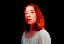 Austra mostra a faixa “Mountain Baby” do álbum ‘HiRUDiN’