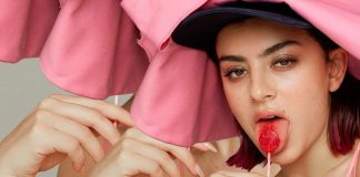 Charli XCX anuncia o álbum ‘How I’m Feeling Now’ para maio e quer a ajuda dos fãs para criá-lo