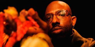 Ghostpoet lança a sinistra “Nowhere to Hide” do álbum ‘I Grow Tired But Dare Not Fall Asleep’