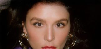 Jessie Ware escapa da melancolia na pista de dança no single “Save a Kiss”
