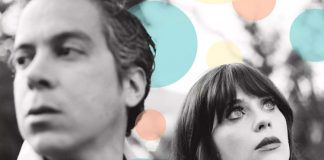 She & Him lança cover adorável de “Darlin'”, do The Beach Boys, com integrantes em casa