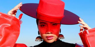 Yuna reflete uma relação amorosa na hipnotizante balada “Stay Where You Are”