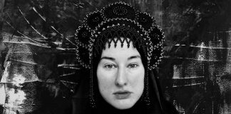 Zola Jesus lança o primeiro álbum ao vivo, ‘Live at Roadburn 2018’