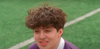 boy pablo vive o primeiro amor no videoclipe, estilo novela, de “Hey Girl”