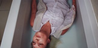 Dream Wife adota postura pró-escolha no videoclipe de “After The Rain”