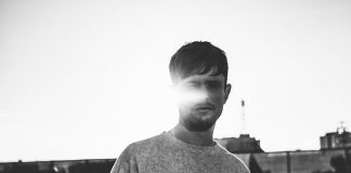 James Blake lança a faixa inédita “Are You Even Real?”