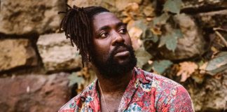 Kele questiona a ideia de raça e educação no single “Melanin”
