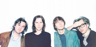 Phoenix lança a faixa inédita “Identical” no filme “On The Rocks” de Sofia Coppola