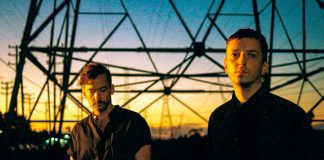Bonobo e Totally Enormous Extinct Dinosaurs lançam o single ‘Heartbreak’