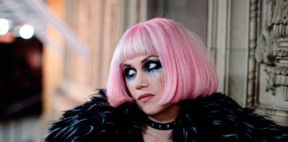 AMAZONICA, sua nova rockstar favorita, exala fúria e exuberância em “Sweet Sound Of Rock And Roll”