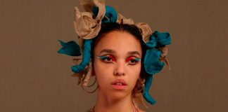 FKA twigs revela novos detalhes sobre o álbum gravado via FaceTime durante o isolamento