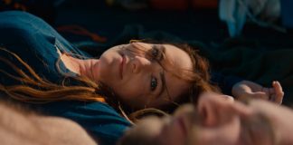 Julia Stone lança “We All Have”, faixa com Matt Berninger e produzida por St. Vincent