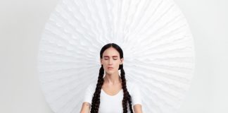 La Chica metamorfoseia luto em arte no urgente e espiritual EP ‘Loba’