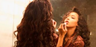 Tinashe regrava o clássico hino de empoderamento “I’m Every Woman”