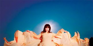Anna Wise anuncia disco ao vivo e lança o single “Worm’s Playground”