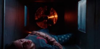 Holly Humberstone lança videoclipe dramático e claustrofóbico de “The Walls Are Way Too Thin”
