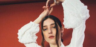 Birdy lança videoclipe simples e intimista de “The Otherside”