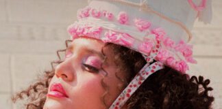 Lido Pimienta traz alegria para versão de “Declare Independence” de Björk