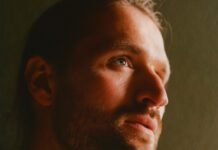 Hayden Thorpe anuncia o álbum ‘Moondust For My Diamond’ com o single “The Universe Is Always Right”