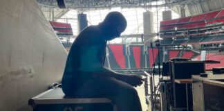 Kanye West lança o aguardado álbum ‘Donda’ com participações de The Weeknd, JAY-Z, Kid Cudi e mais